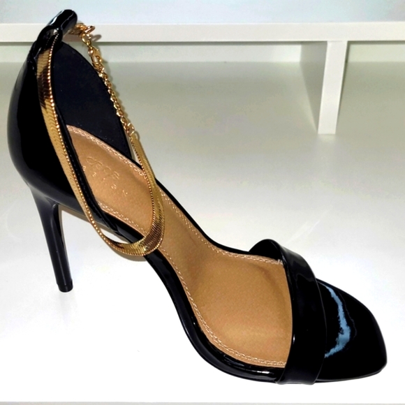 Asos Wide Fit Black Heels with Chain Anklet Strap - Picture 2 of 4